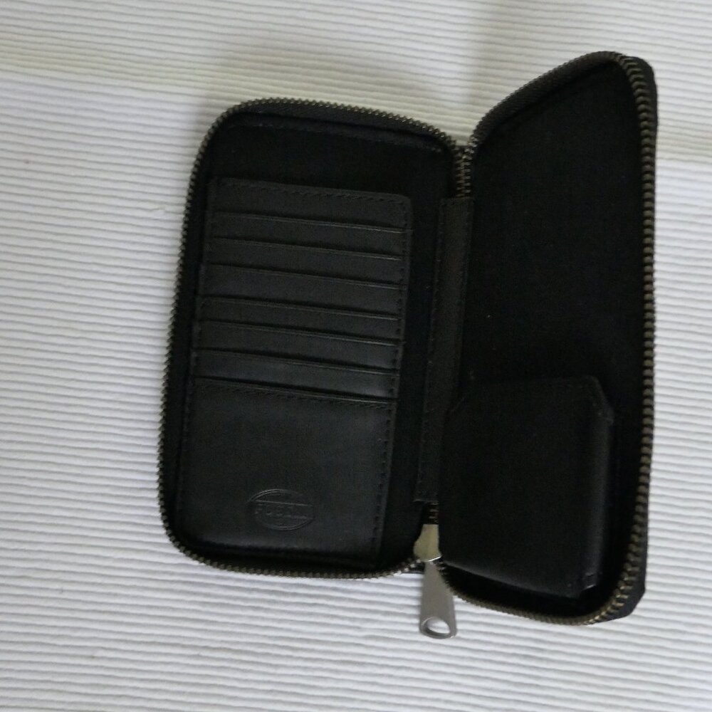 Fossil Leather Card Case W/Zipper Closure 8 Card Slots Good Preowned Condition - Picture 6 of 7